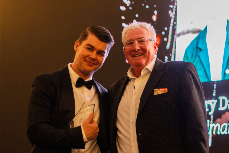 We reward & recognise